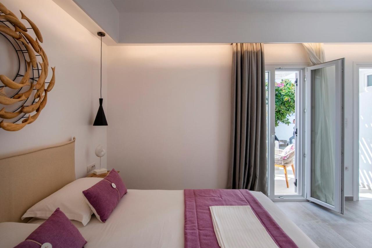 Corina Studios-Apartments Náousa Exterior photo